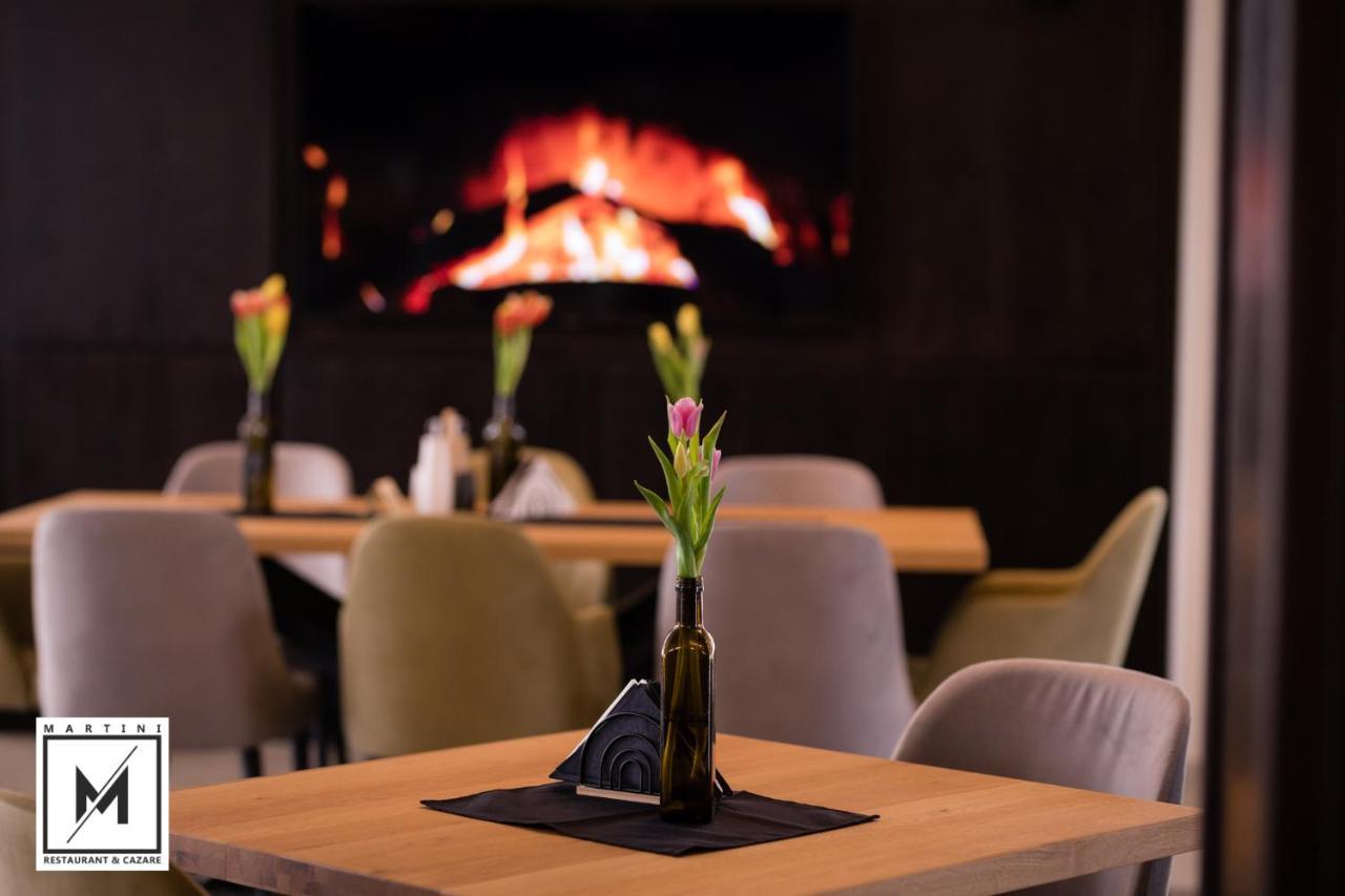 Martini Restaurant & Cazare Sebesel Екстериор снимка