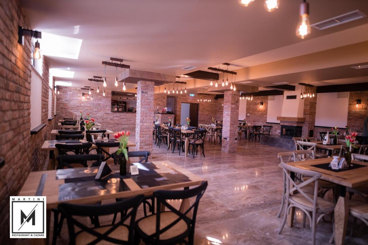 Martini Restaurant & Cazare Sebesel Екстериор снимка