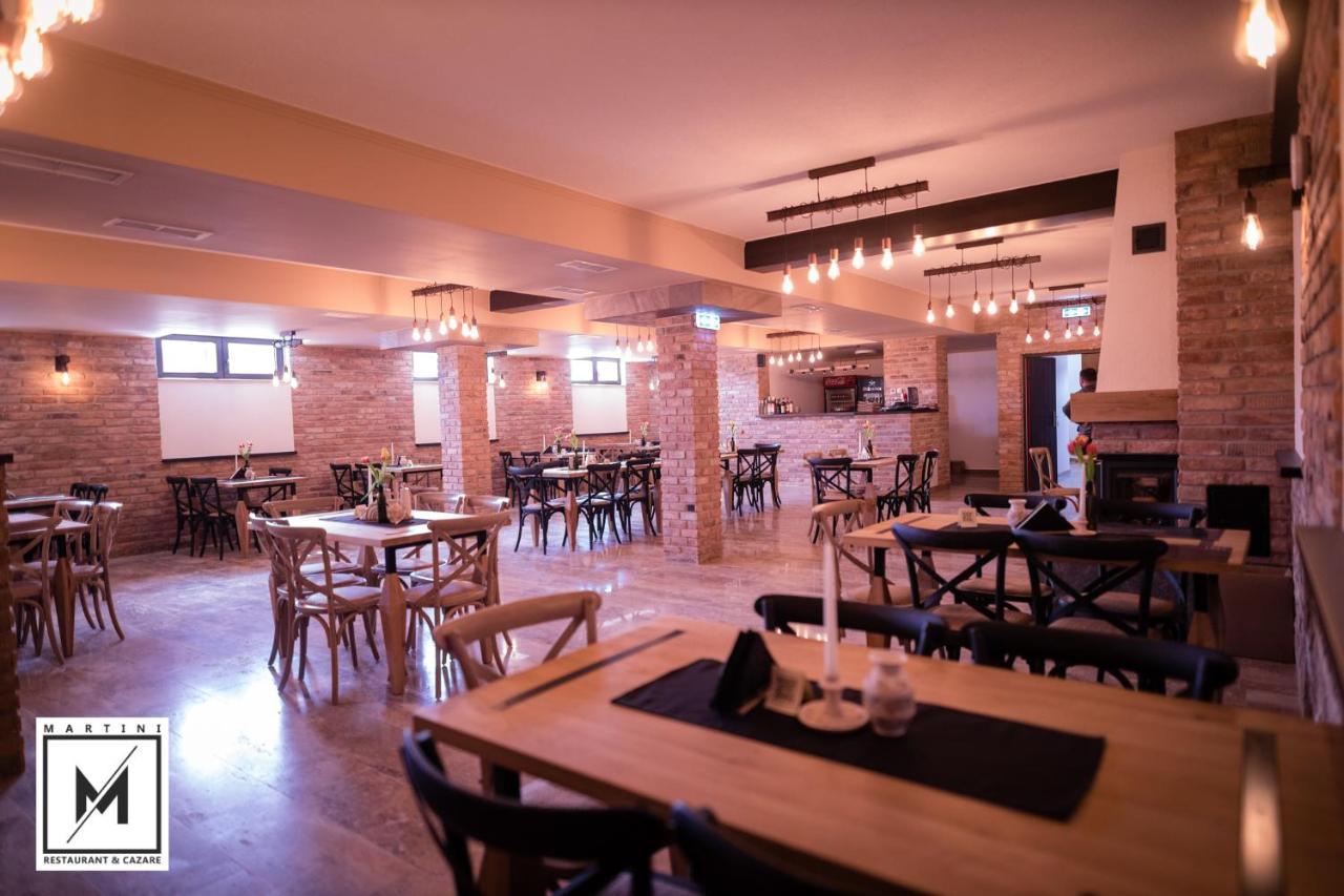 Martini Restaurant & Cazare Sebesel Екстериор снимка