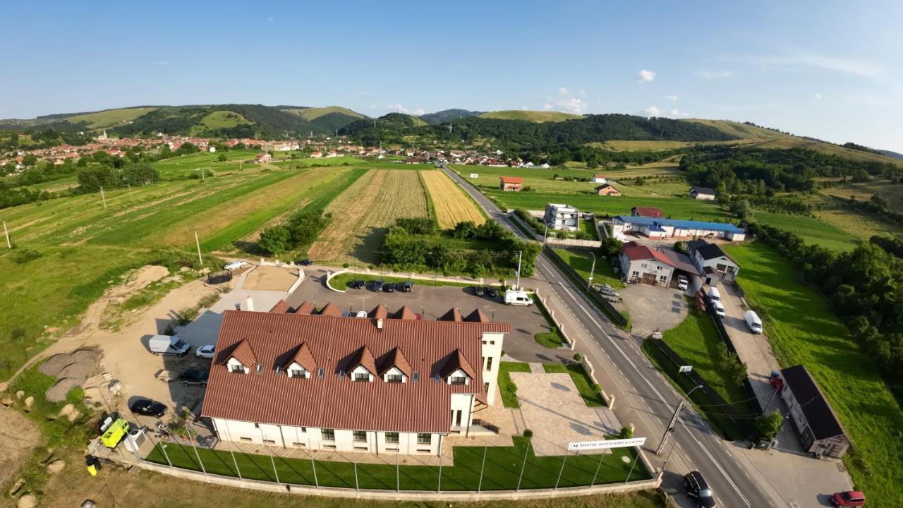Martini Restaurant & Cazare Sebesel Екстериор снимка