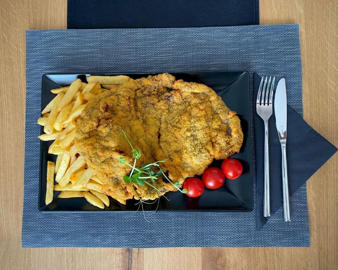 Martini Restaurant & Cazare Sebesel Екстериор снимка